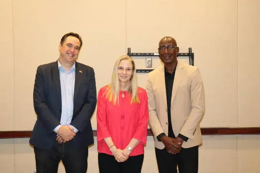 Bakary Tandia (right) and colleagues