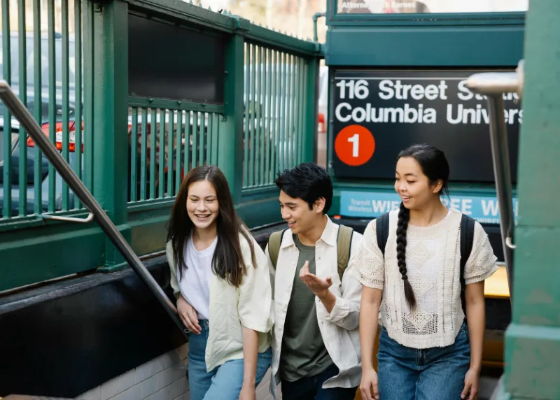 Students walking from subway